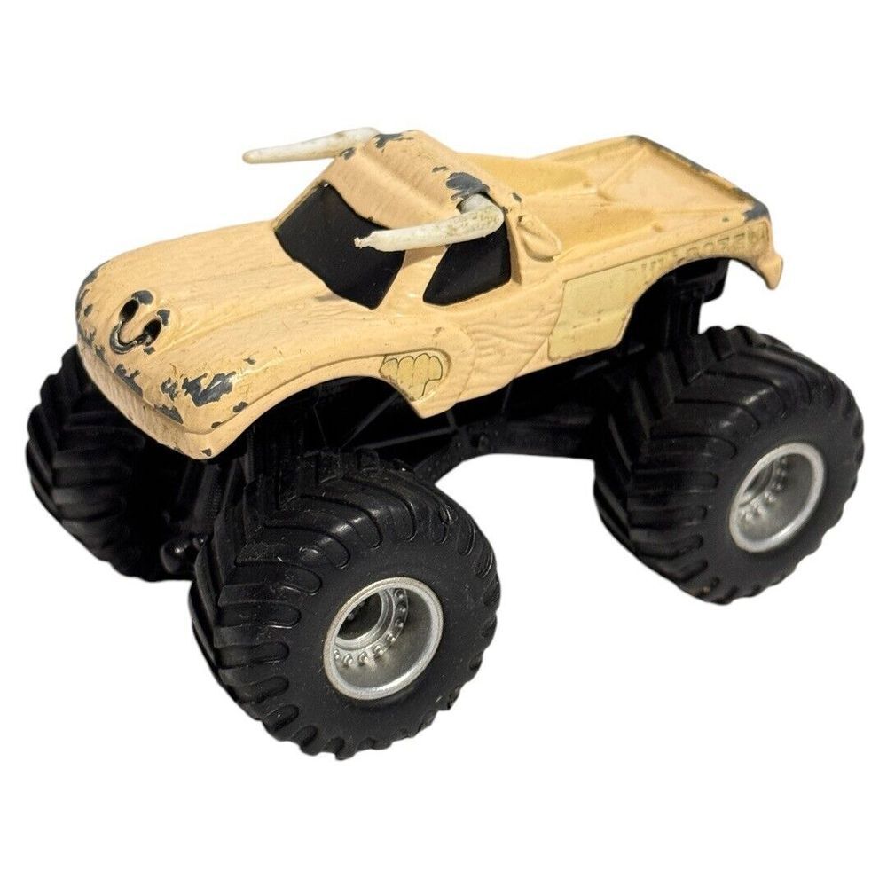 Hot Wheels Monster Jam Bulldozer Tan‎ Bull Horns Monster Truck 1999 Vintage 1:64